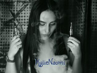 KylieNaomi