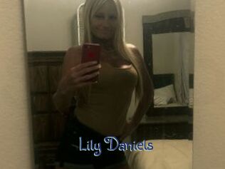 Lily_Daniels