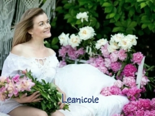 leanicole Stripx