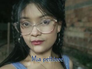 Mia_pettiteee