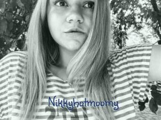 Nikkyhotmoomy