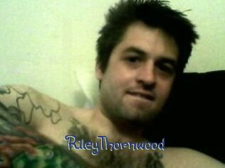 RileyThornwood Stripx