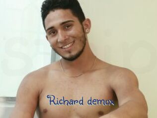 richard_demox Stripx