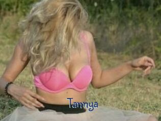 Tannya_