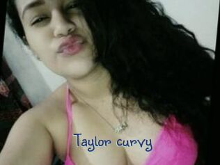 Taylor_curvy