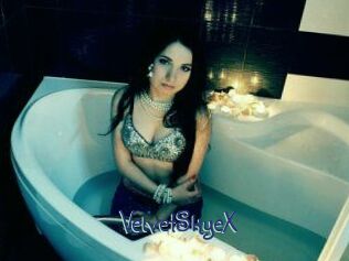 VelvetSkyeX